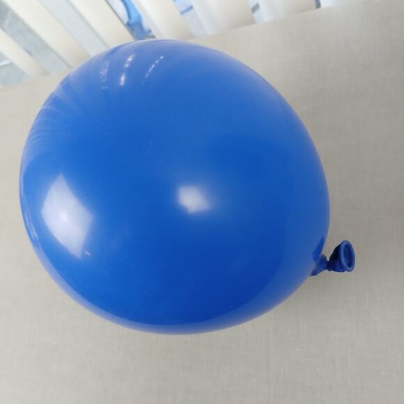 81 latex balloons multicolor new old stock 9" 12" - Picture 10 of 10